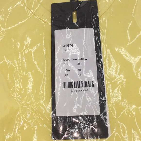 Basic By Yest Yemi Sunshine Yellow T-Shirt Size 10 NWT - Picture 11 of 16
